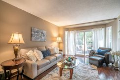 335-895-Maple-Ave-017