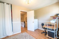 335-895-Maple-Ave-024