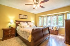 335-895-Maple-Ave-028