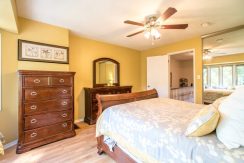 335-895-Maple-Ave-029