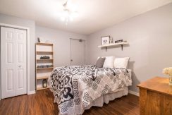 335-895-Maple-Ave-038