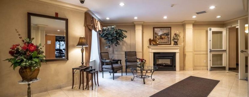 304-2085-Amherst-Heights-012