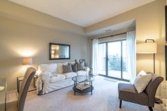 304-2085-Amherst-Heights-016