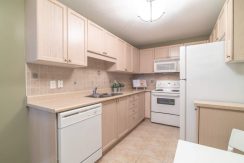 304-2085-Amherst-Heights-028