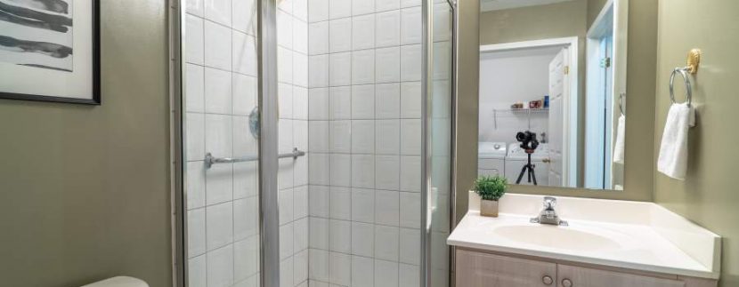304-2085-Amherst-Heights-035