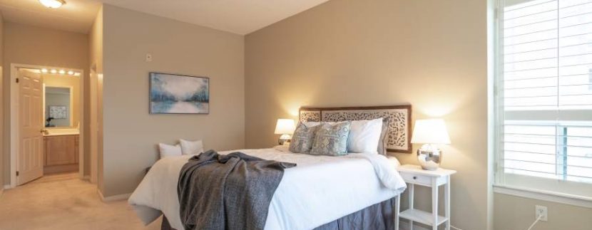 304-2085-Amherst-Heights-042