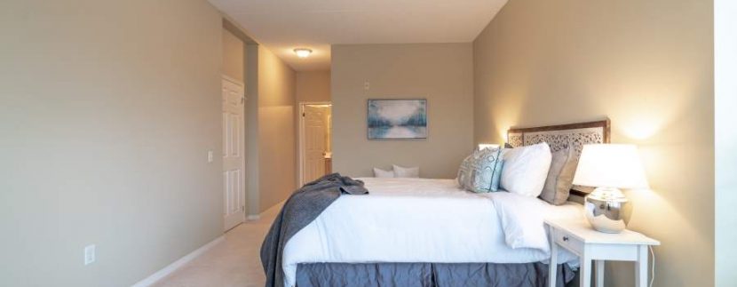 304-2085-Amherst-Heights-043