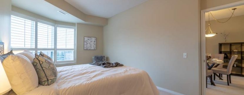 304-2085-Amherst-Heights-045