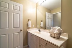 304-2085-Amherst-Heights-048