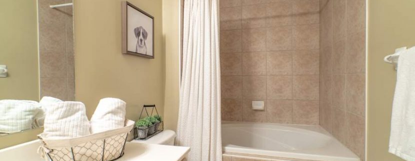 304-2085-Amherst-Heights-049
