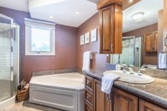 5155-Mount-Nemo-Crescent-029