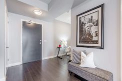 626-5230-Dundas-Street002