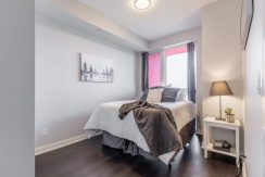 626-5230-Dundas-Street012