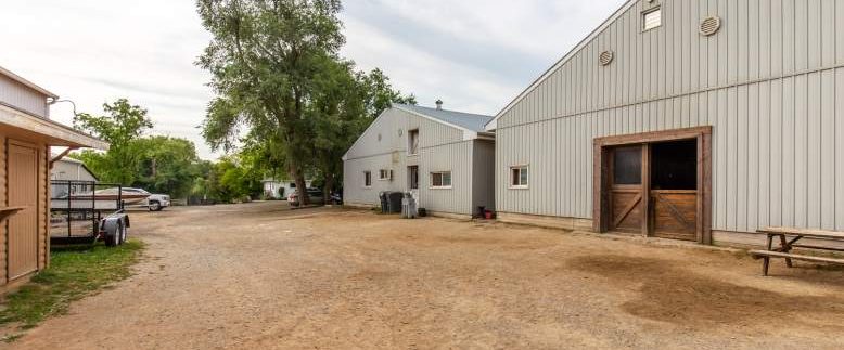 2483-Burnhamthorpe-Road-042