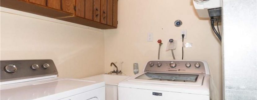 48-2300-Brays-Lane-005