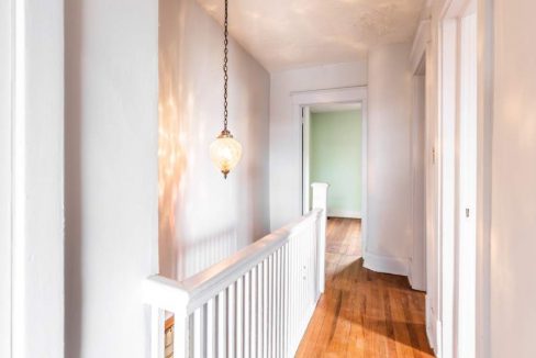 109-East-Lynn-Ave-016