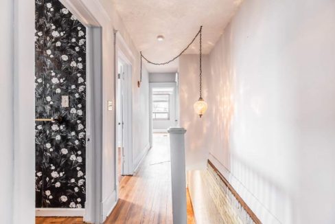 109-East-Lynn-Ave-017