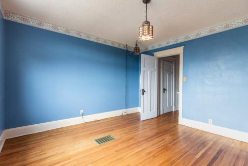 109-East-Lynn-Ave-019