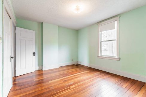 109-East-Lynn-Ave-022