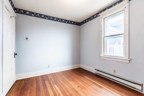 109-East-Lynn-Ave-024