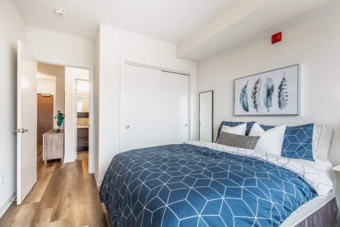 403-320-Plains Road-East-021