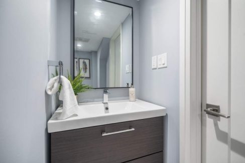2300-Wagner-Crescent-034