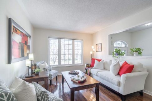 5460-Blue-Spruce-Ave-004