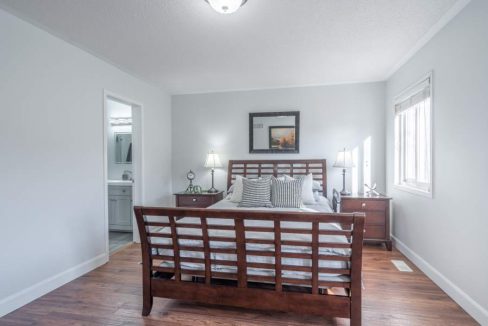 5460-Blue-Spruce-Ave-013