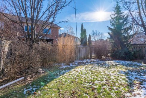 5460-Blue-Spruce-Ave-024