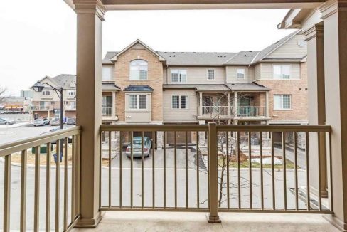 85-1401-Plains-Road-East-016