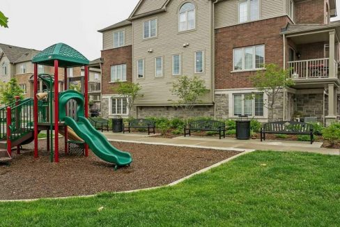 85-1401-Plains-Road-East-023