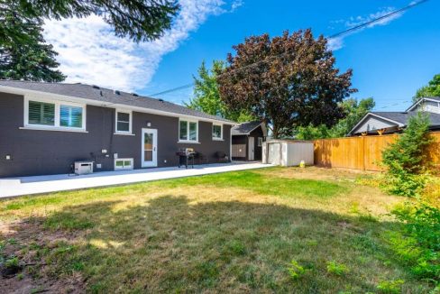 5482-Randolph-Cres-010