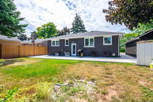 5482-Randolph-Cres-011