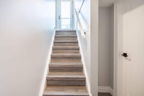 5482-Randolph-Cres-012