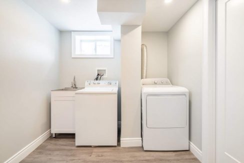 5482-Randolph-Cres-028