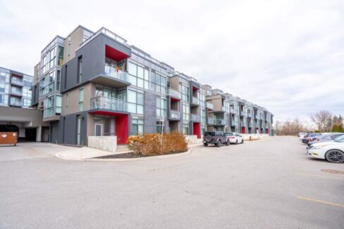 C314-5260-Dundas-Street-004