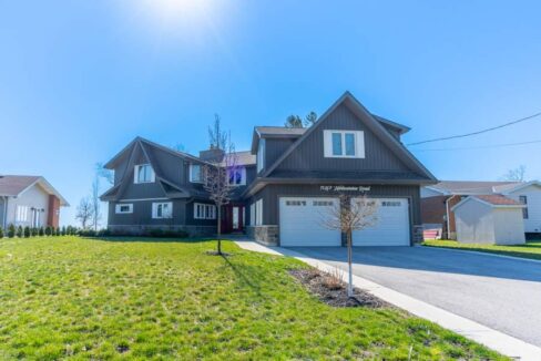 11267-Harbourview-Road-001