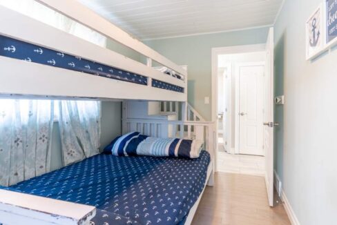 11267-Harbourview-Road-034