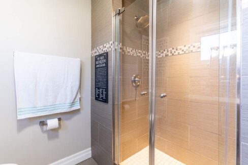 11267-Harbourview-Road-036