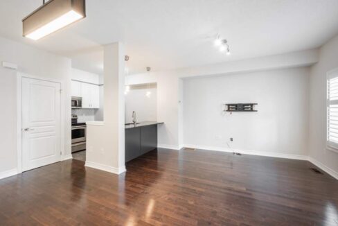 85-1401-Plains-Road-East-012