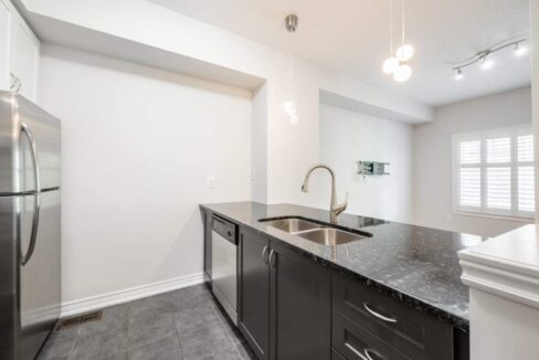 85-1401-Plains-Road-East-015