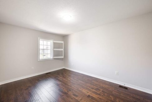 85-1401-Plains-Road-East-019