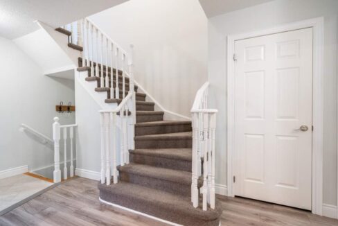 2-2051-Merchants-Gate-004