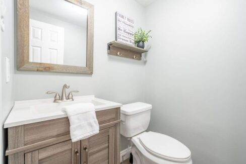 2-2051-Merchants-Gate-005