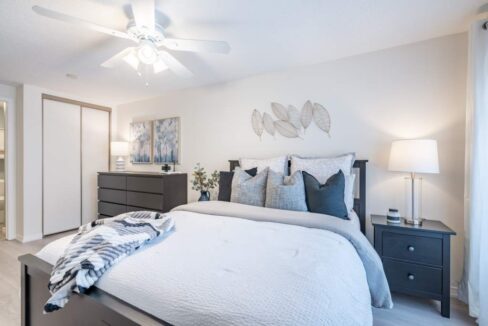 2-2051-Merchants-Gate-019