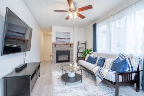 2-2051-Merchants-Gate-028