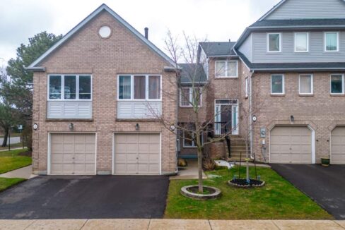 2-2051-Merchants-Gate-035