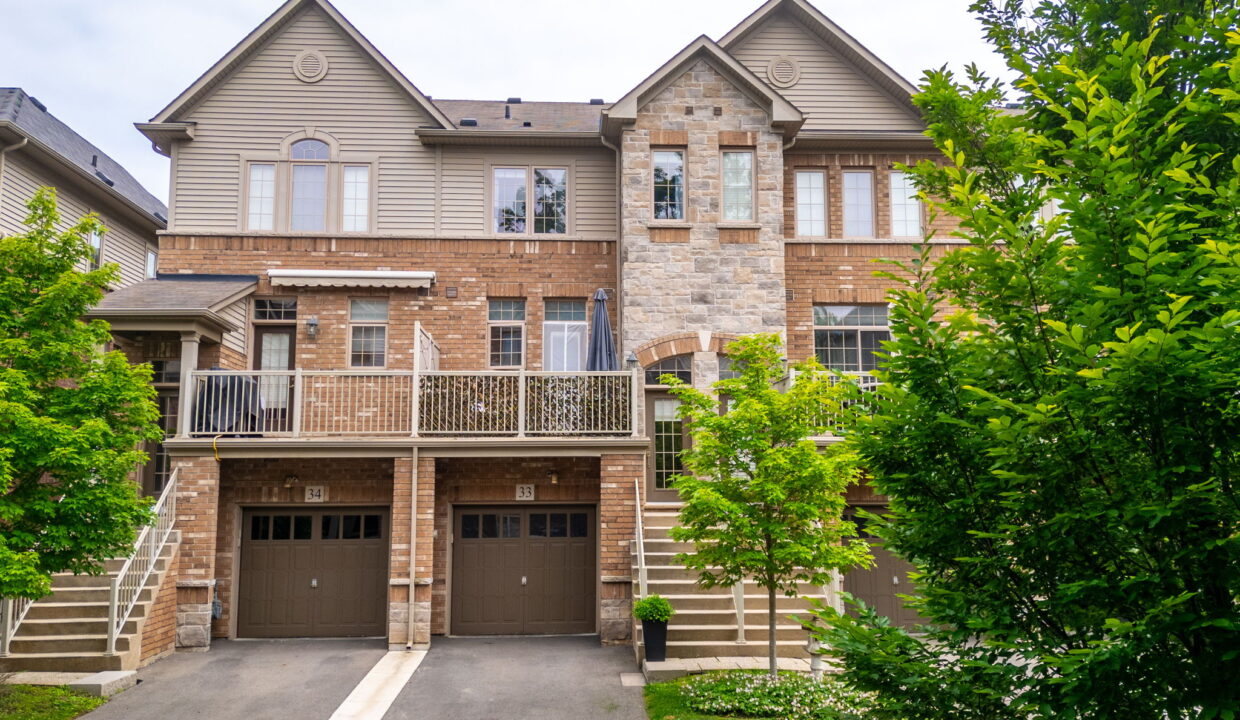 59-web-or-mls-33-4165 Upper Middle Rd- drone-2