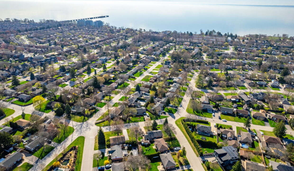 28-web-or-mls-Exterior-28