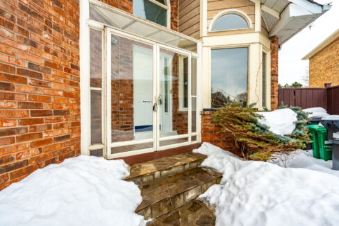 5-web-or-mls-104 Lord Simcoe Dr, Brampton-5